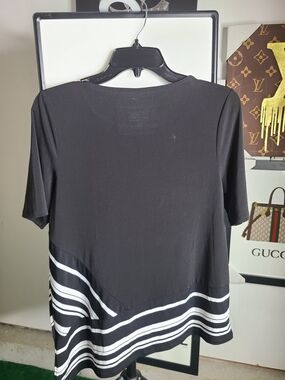 Chico's Black Short-Sleeve Top with White Stripe Hem